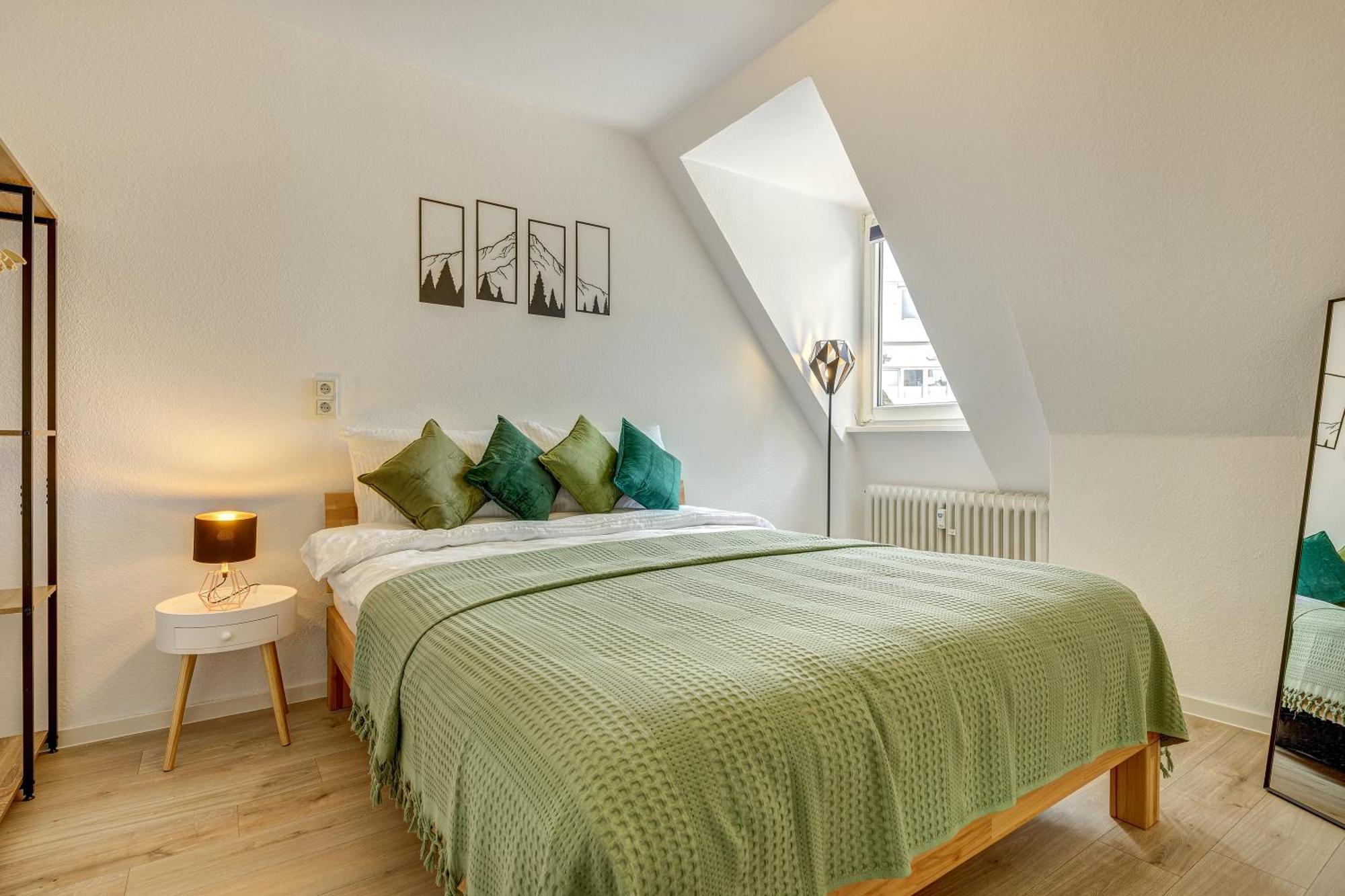 K&m - Zentral - Mit Arbeitsplatz - Rmcc In Der Naehe Apartment Wiesbaden
