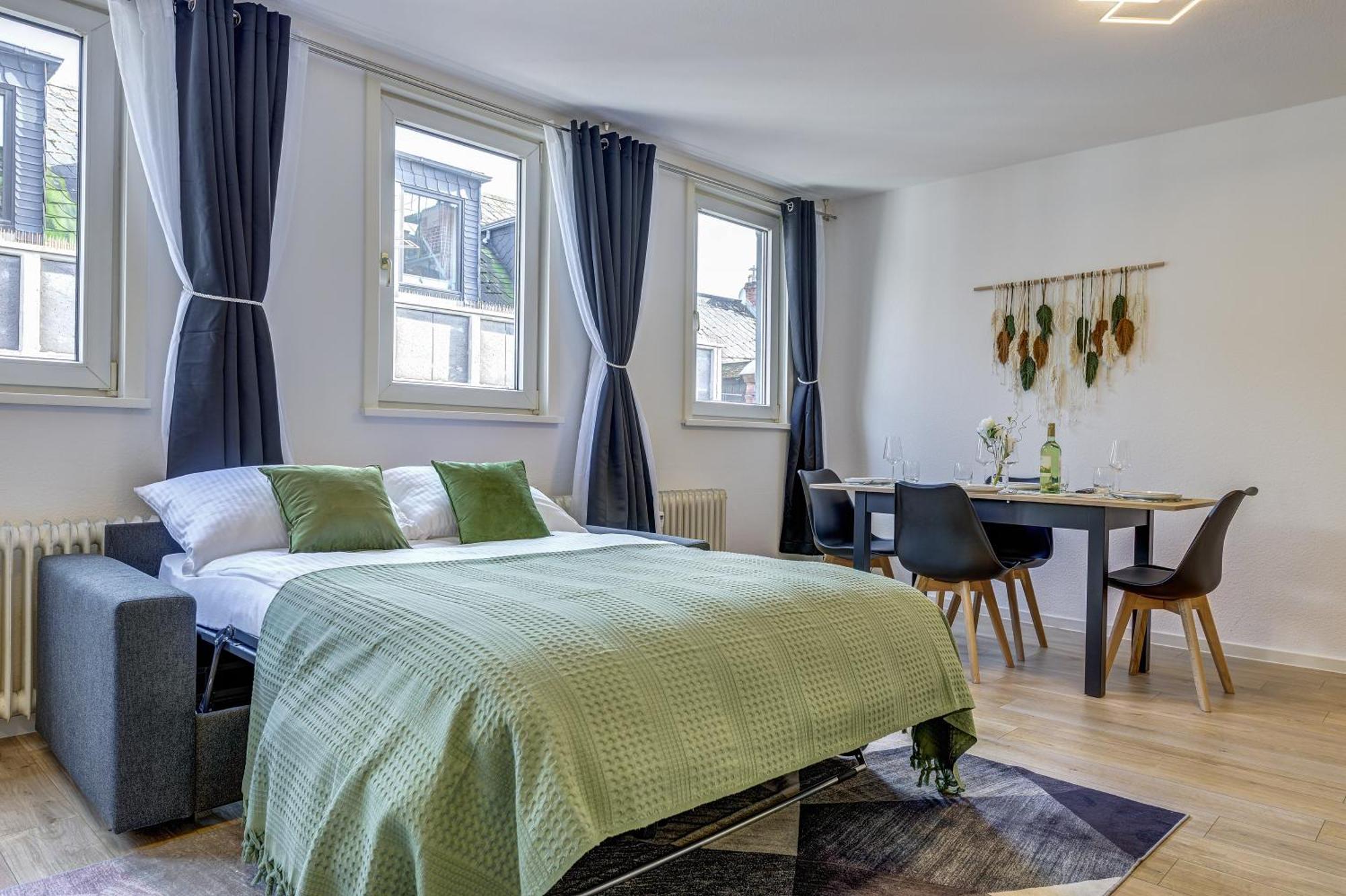Apartment K&m - Zentral - Mit Arbeitsplatz - Rmcc In Der Naehe Wiesbaden